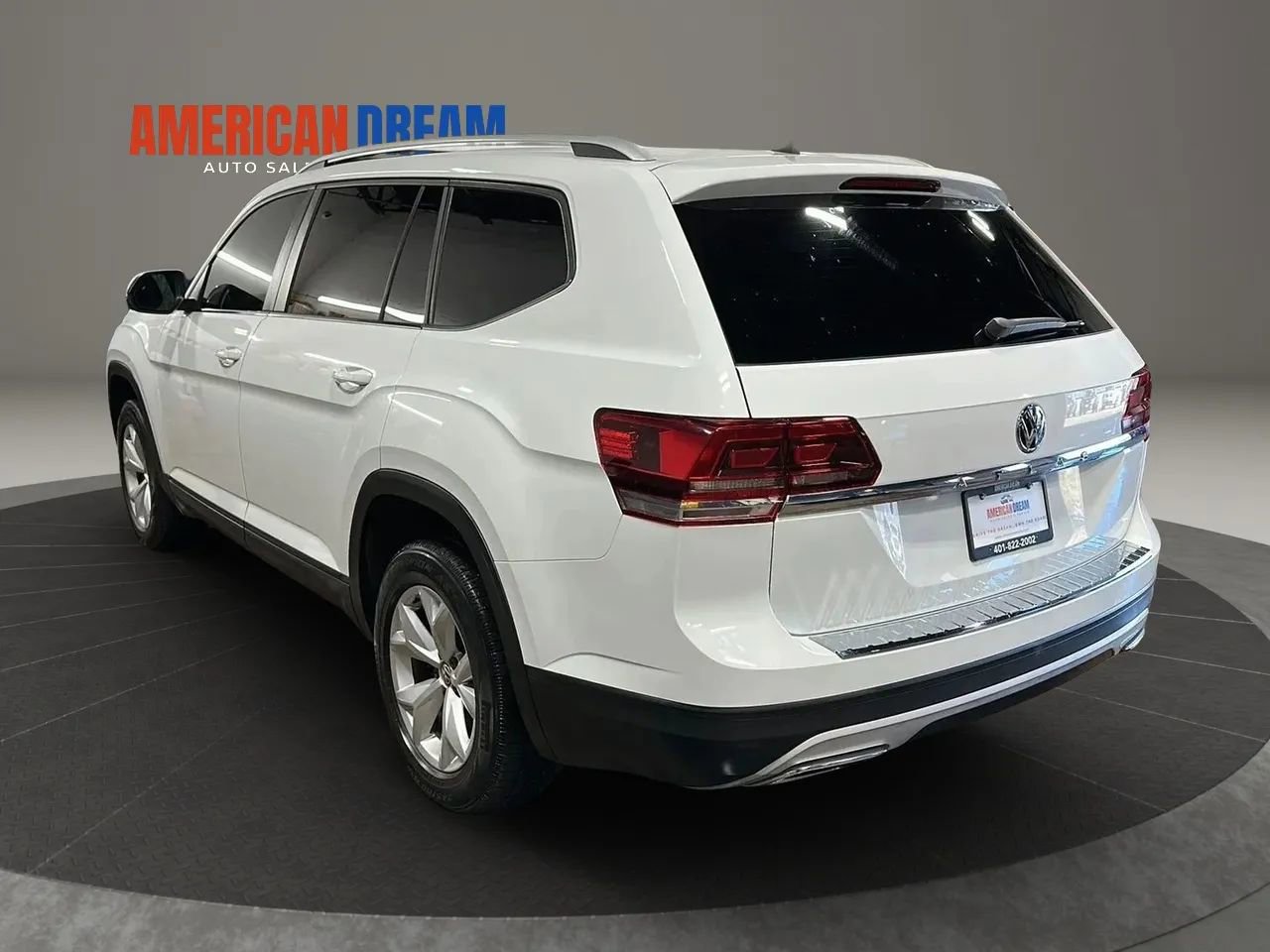 Used 2019 Volkswagen Atlas S FWD image 3