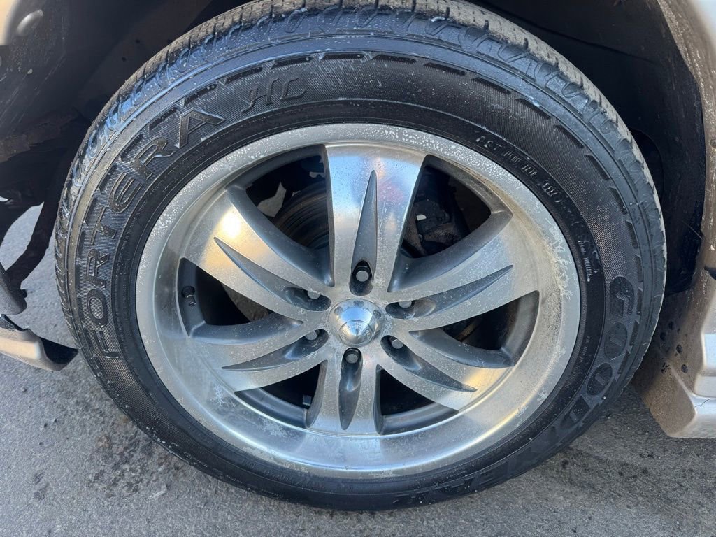 Used 2004 Chevrolet Express 1500 image 10