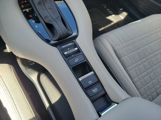 Certified 2026 Honda HR-V LX image 30