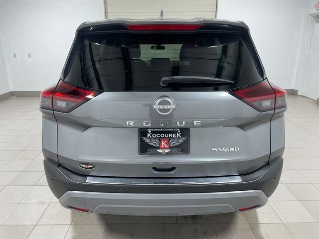 Used 2022 Nissan Rogue SV image 5