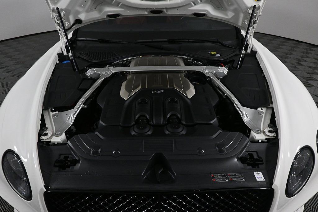 Used 2021 Bentley Continental GT V8 image 29