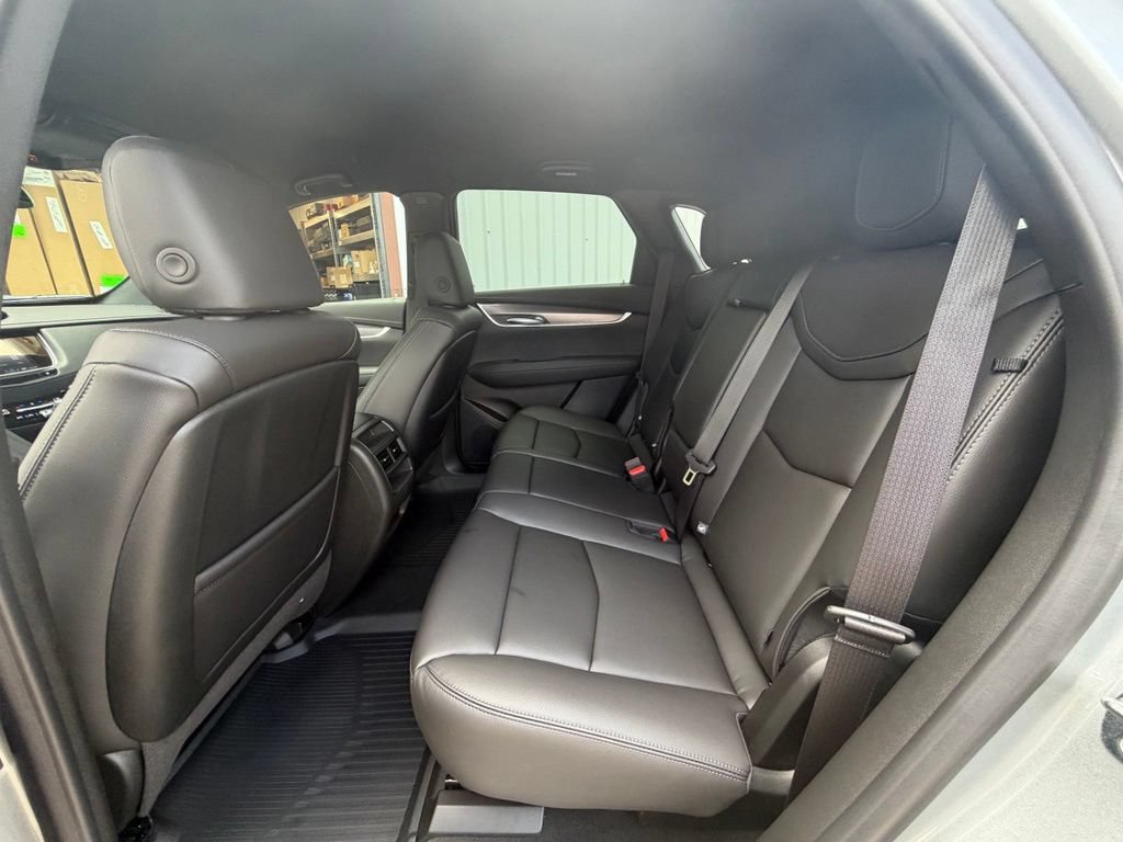 New 2026 Cadillac XT5 Luxury w/ LPO, Floor Liner Package AWD/4WD image 18