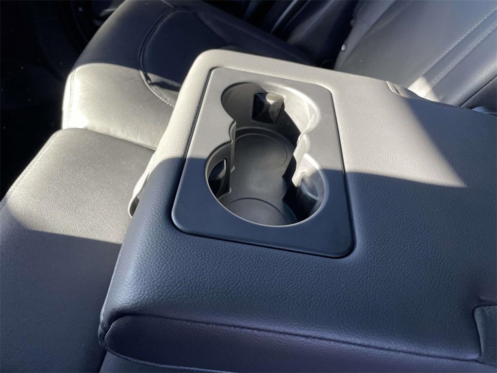 Used 2023 Land Rover Defender 110 S image 13