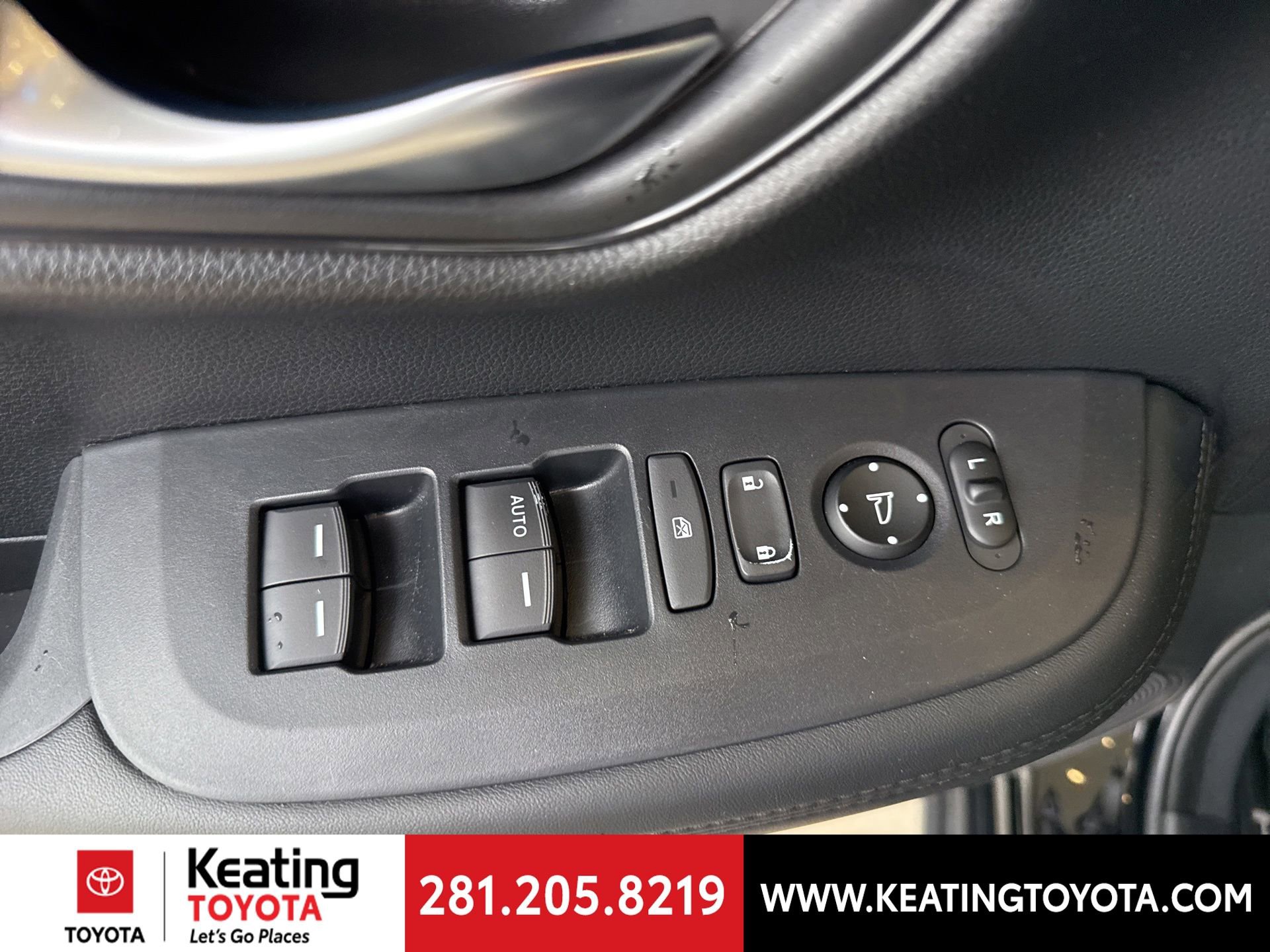 Used 2024 Honda HR-V LX image 12