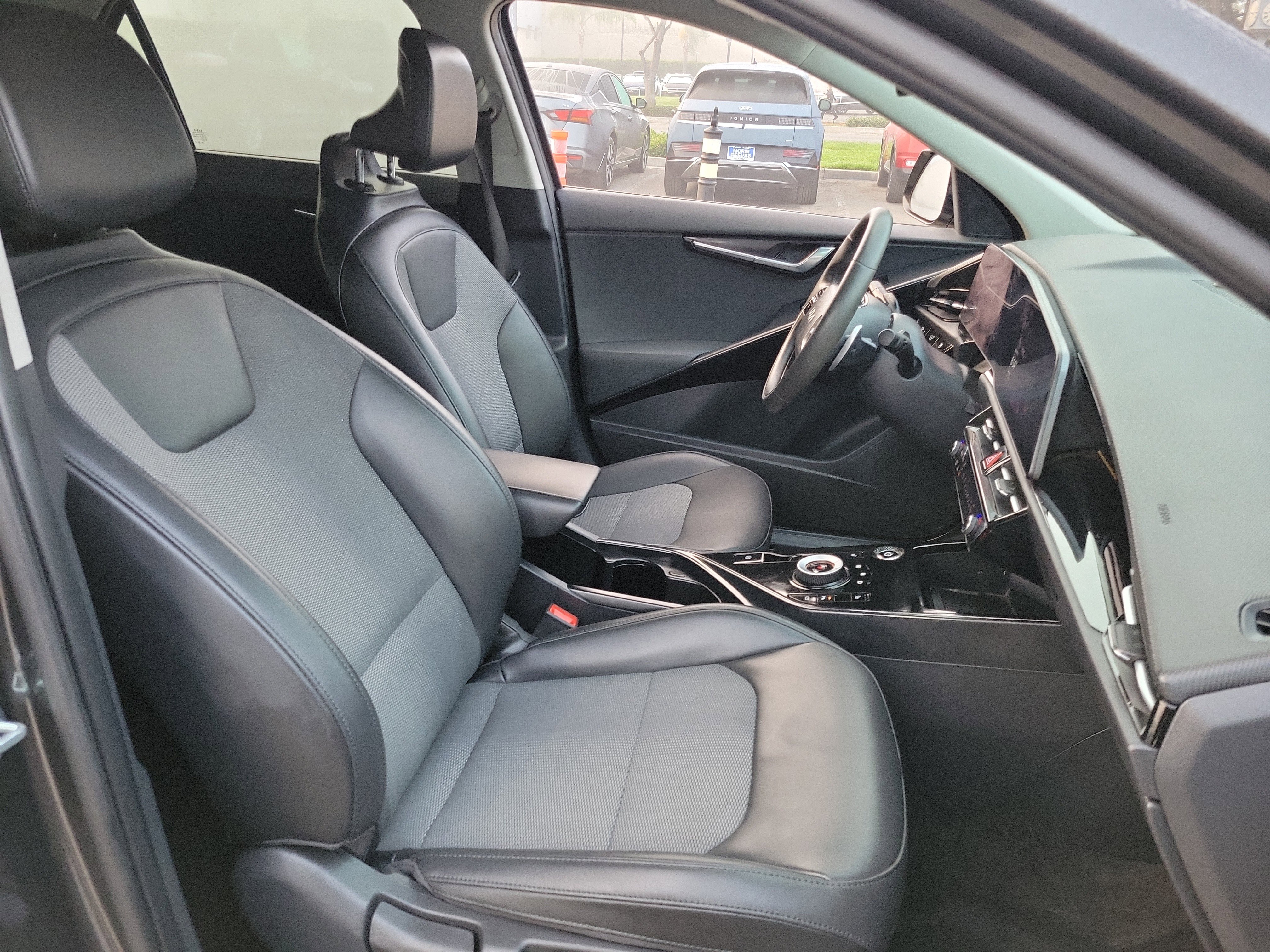 Used 2025 Kia Niro Wind image 21