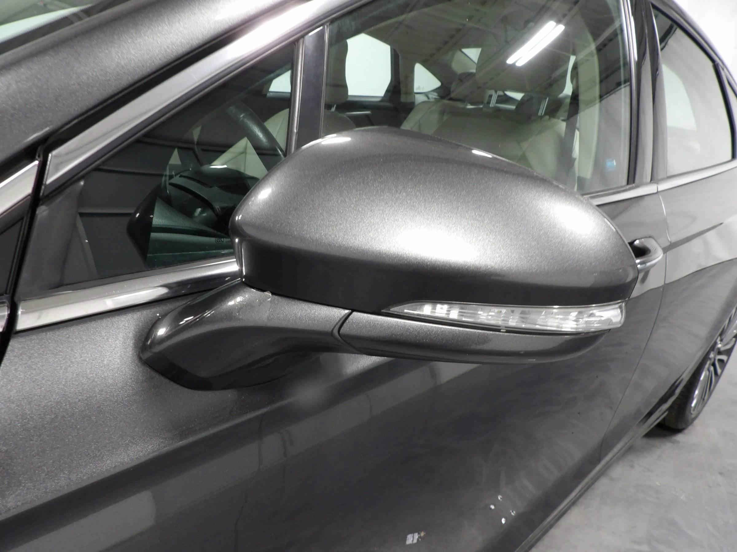 Used 2018 Ford Fusion Titanium AWD/4WD image 7