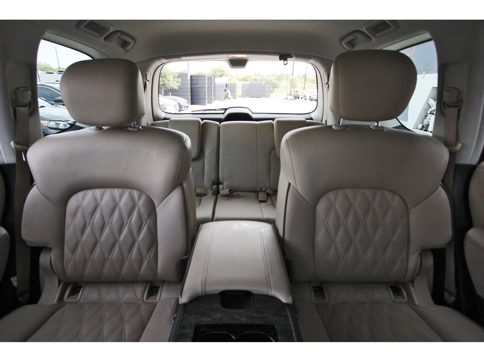 Used 2022 Nissan Armada Platinum w/ Captain's Chairs Package RWD image 16