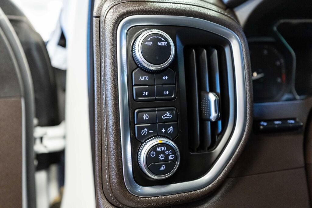 Used 2020 GMC Sierra 2500 Denali w/ Denali Ultimate Package image 12