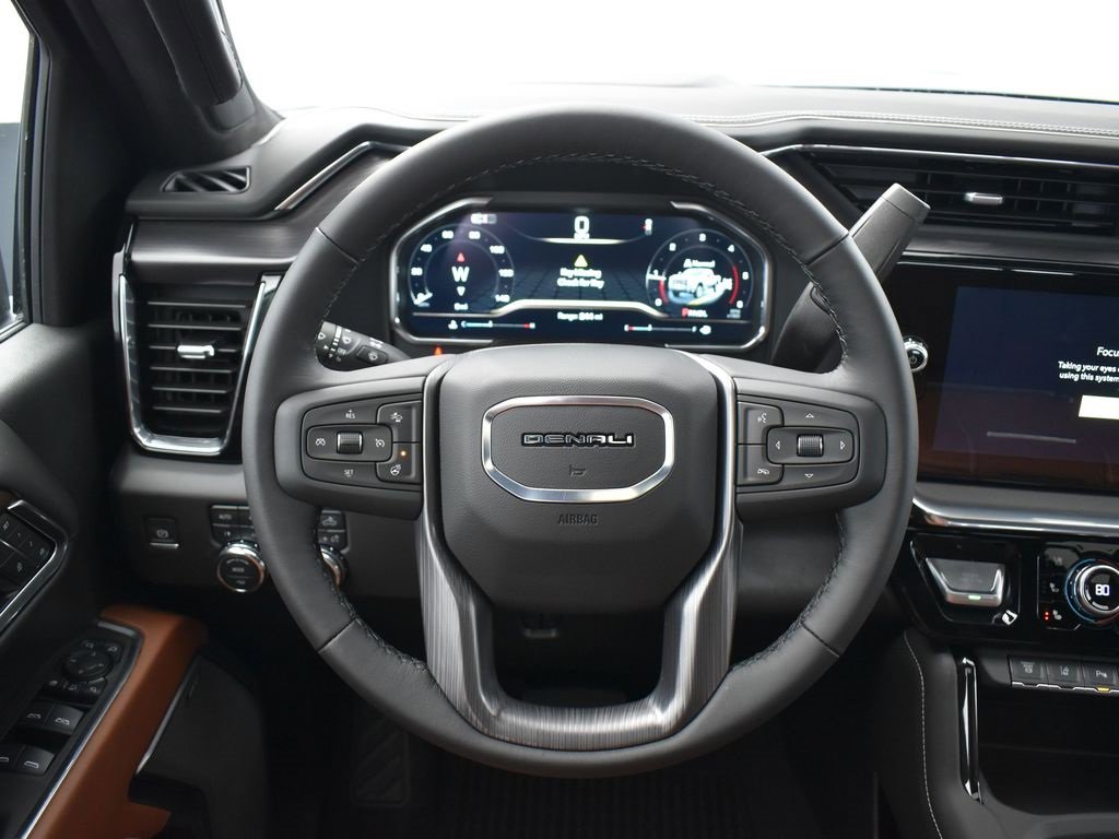 Used 2025 GMC Sierra 3500 Denali Ultimate w/ Snow Plow Prep/Camper Package image 10