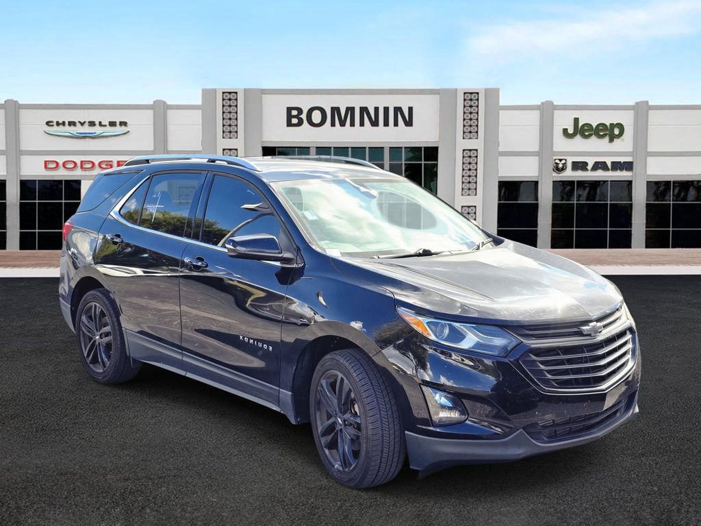 Used 2020 Chevrolet Equinox LT w/ Midnight Edition image 2