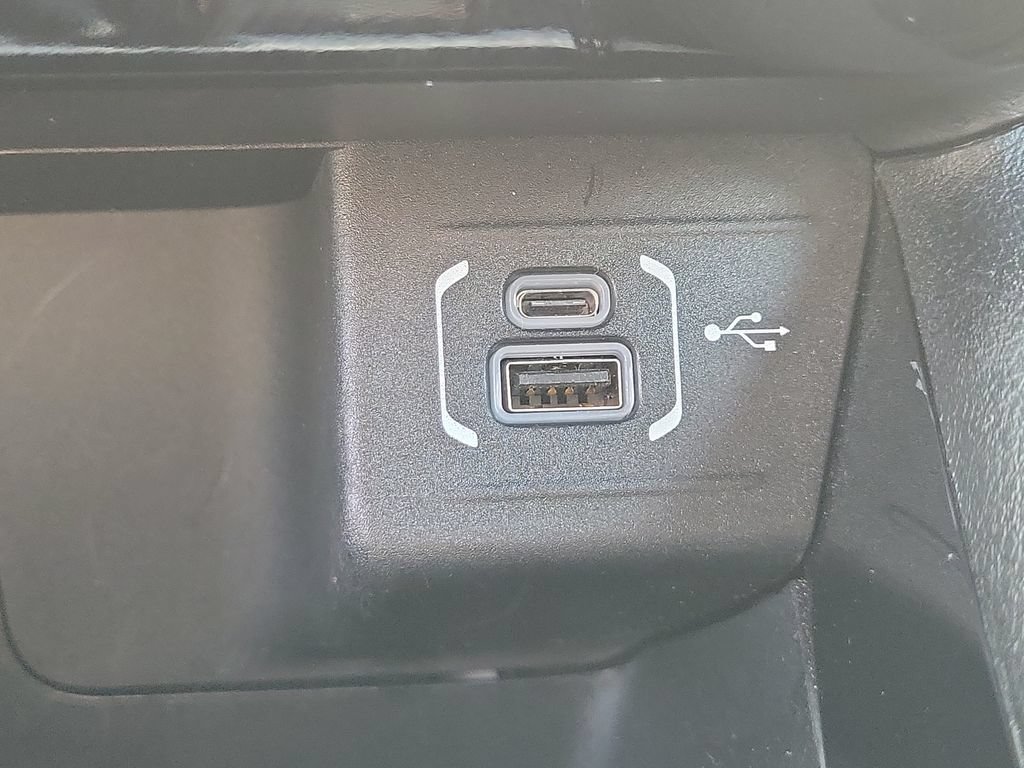 Certified 2024 Jeep Compass Limited w/ Elite Group AWD/4WD image 32