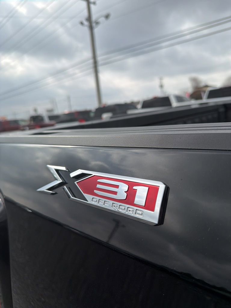 Used 2024 GMC Sierra 1500 SLT w/ SLT Premium Plus Package image 42