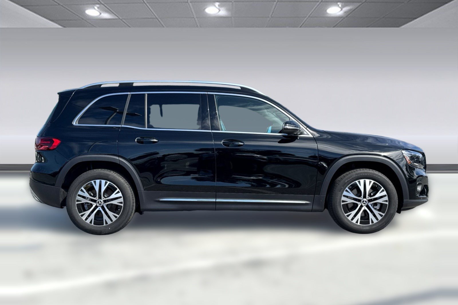 New 2026 Mercedes-Benz GLB 250 image 8