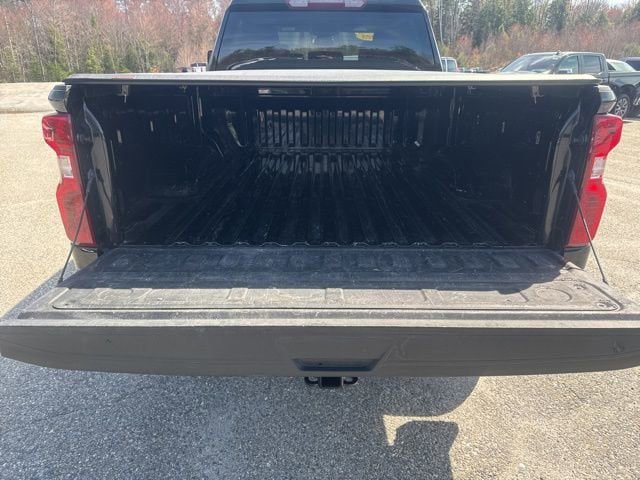Used 2025 Chevrolet Silverado 2500 Custom w/ Custom Value Package AWD/4WD image 6