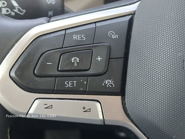 Used 2023 Volkswagen Taos SEL image 24