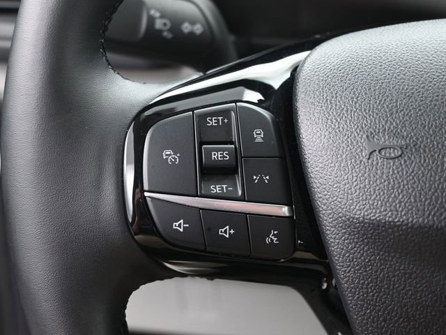 Used 2025 Ford Escape SE image 15