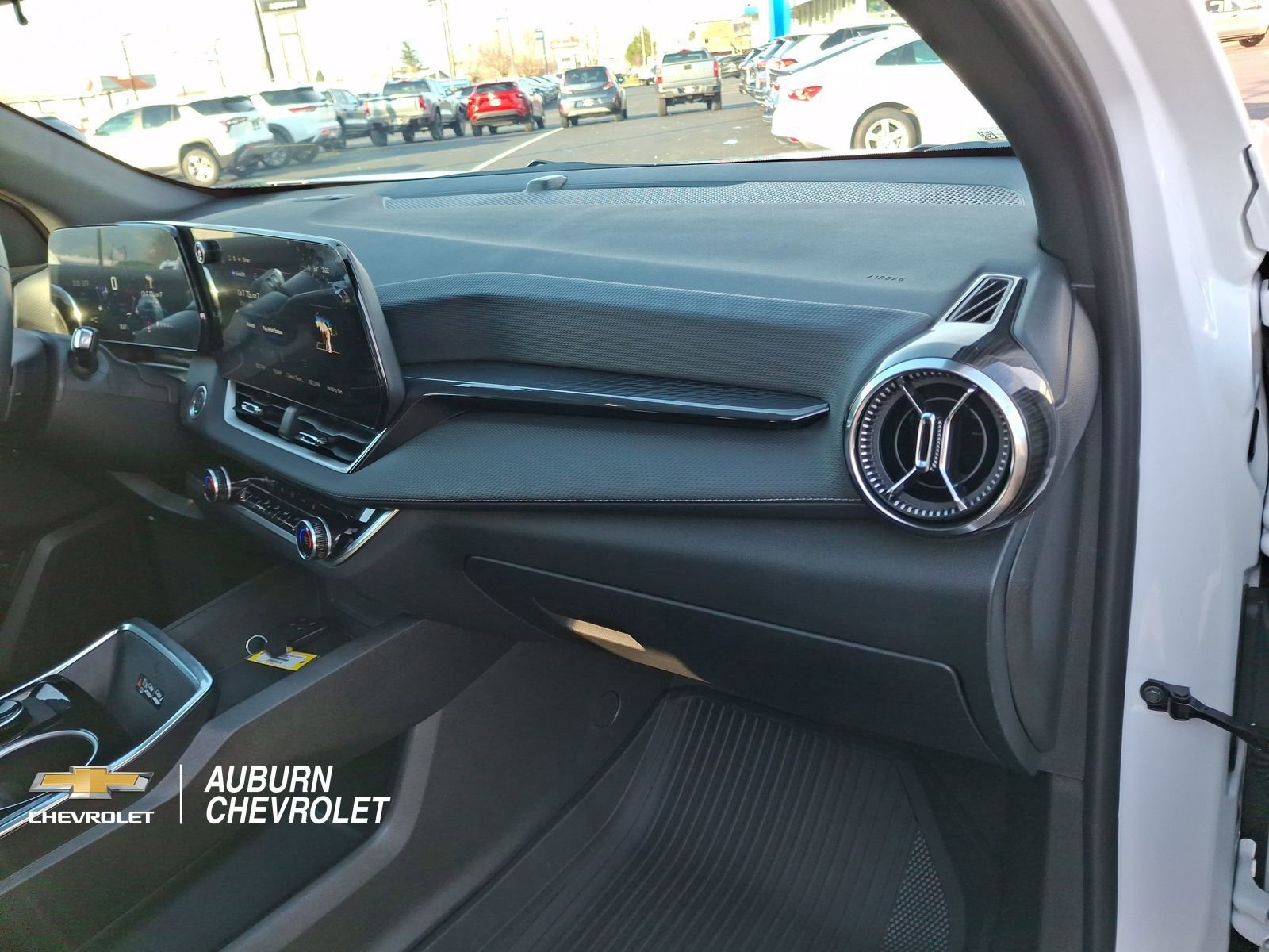 Used 2026 Chevrolet Equinox LT w/ Convenience Package II image 22