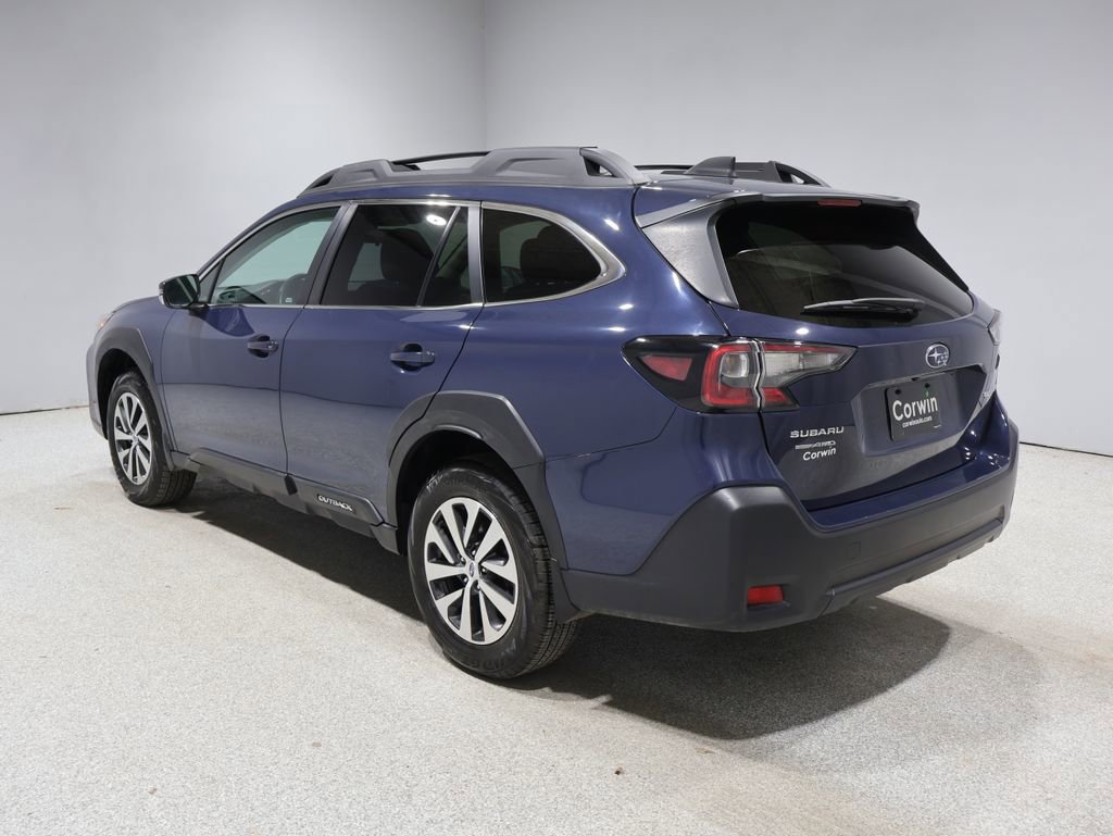 Used 2024 Subaru Outback Premium AWD/4WD image 4