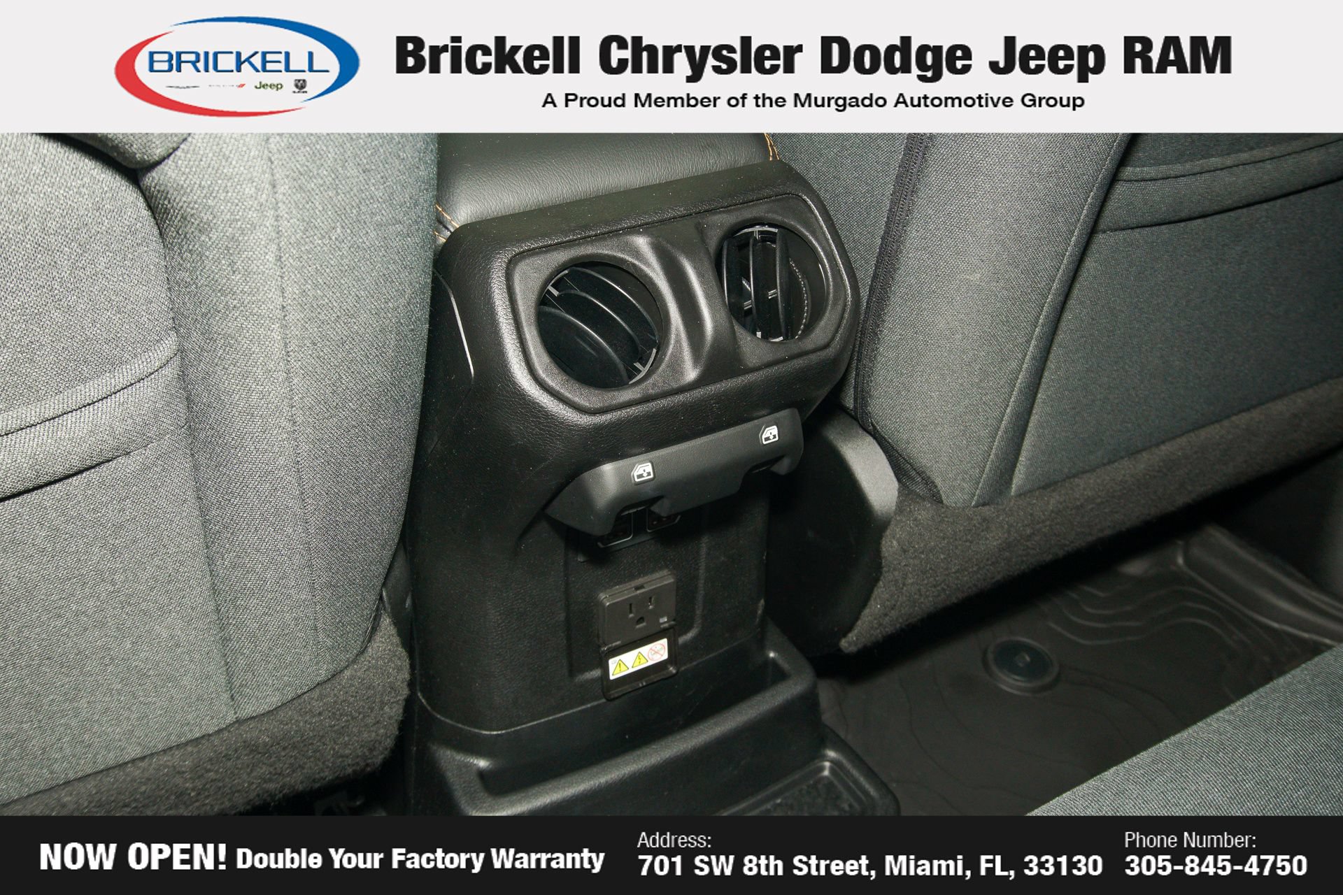 Used 2024 Jeep Wrangler Unlimited Sahara AWD/4WD image 19