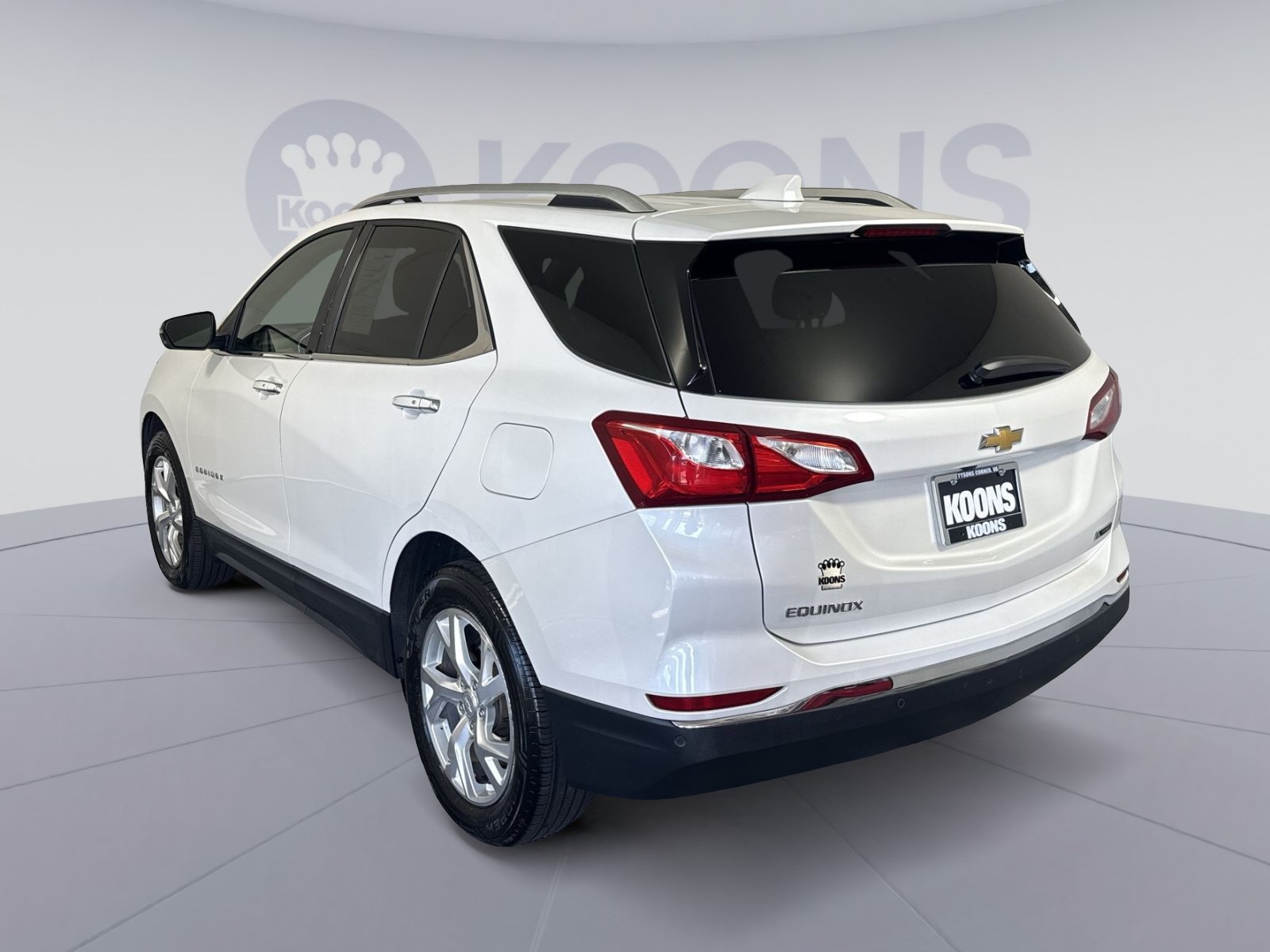 Used 2018 Chevrolet Equinox Premier FWD image 4