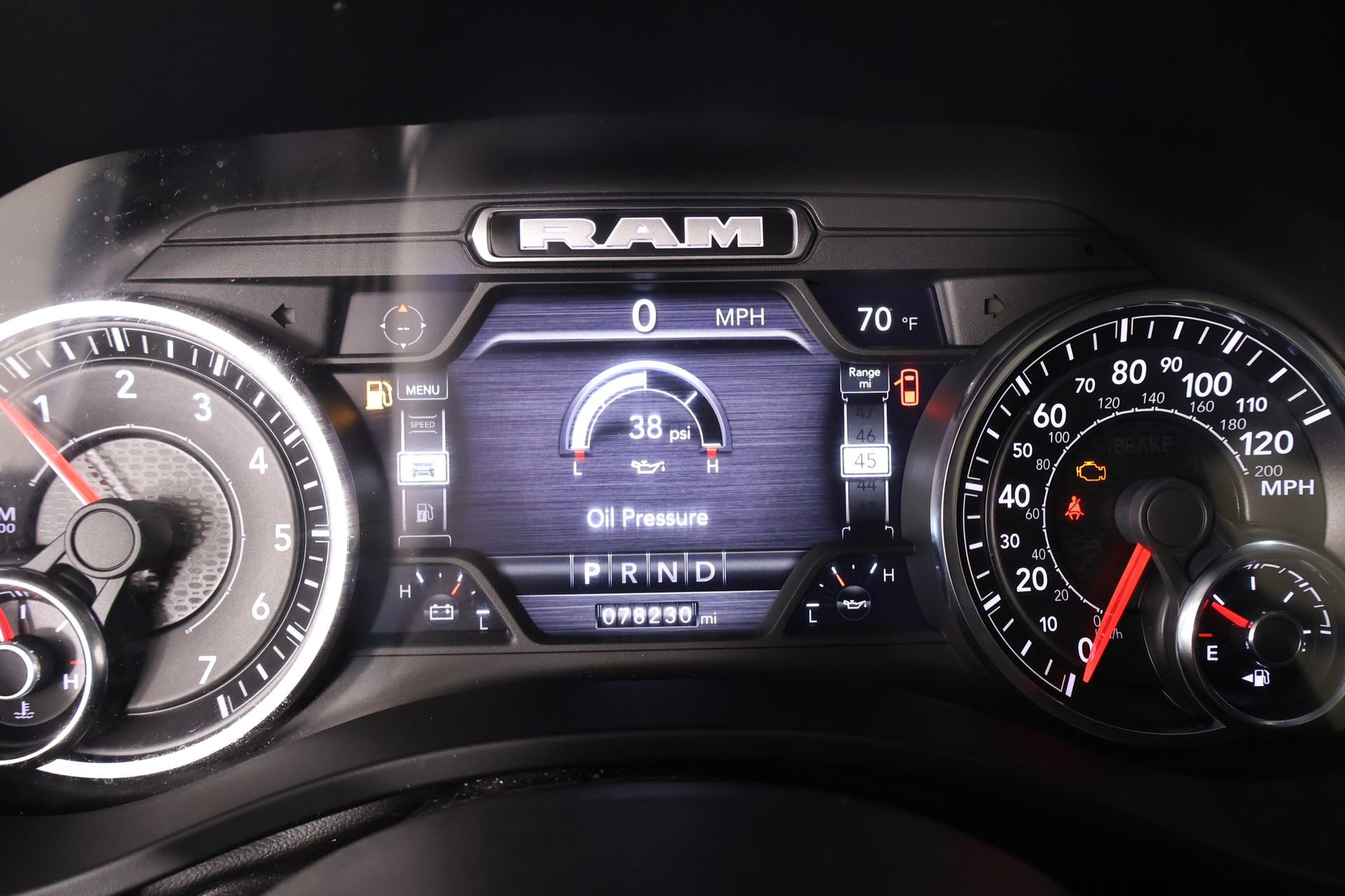 Used 2023 RAM 1500 Laramie AWD/4WD image 4