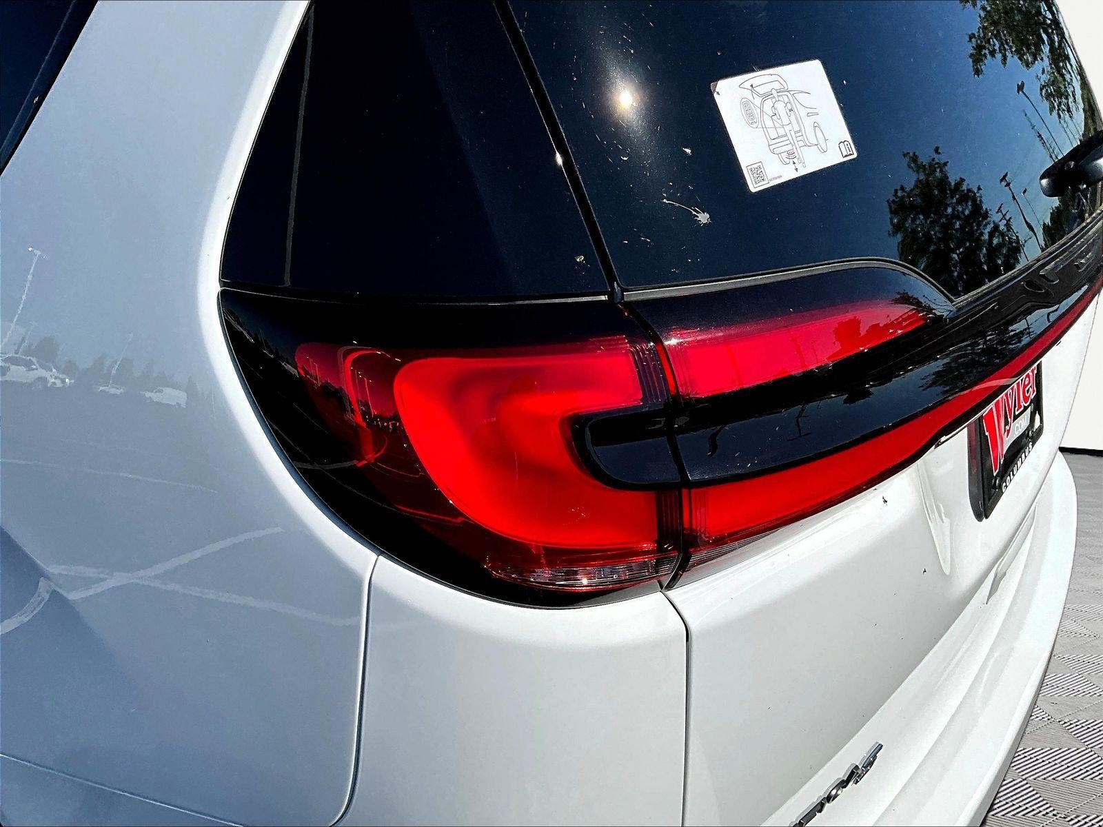 New 2027 Chrysler Pacifica Limited AWD/4WD image 15