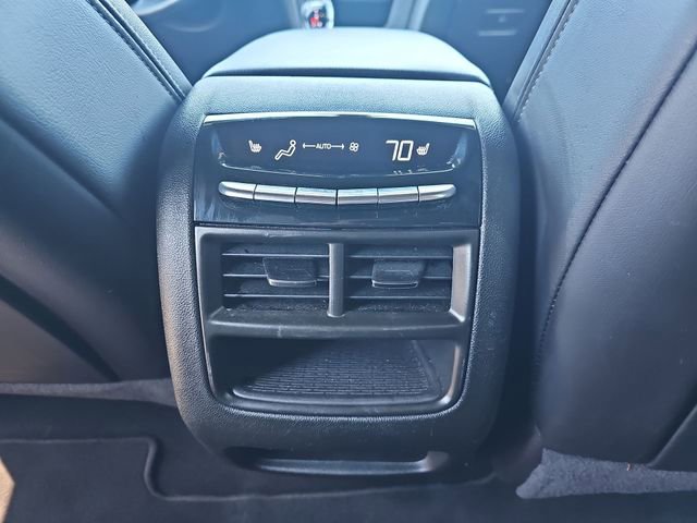 Used 2024 Cadillac XT5 Premium Luxury image 22