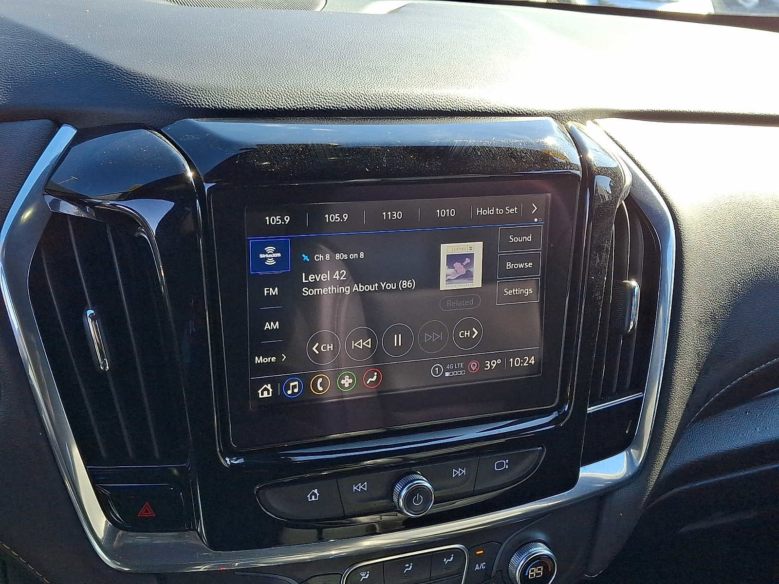 Used 2023 Chevrolet Traverse LT AWD/4WD image 18