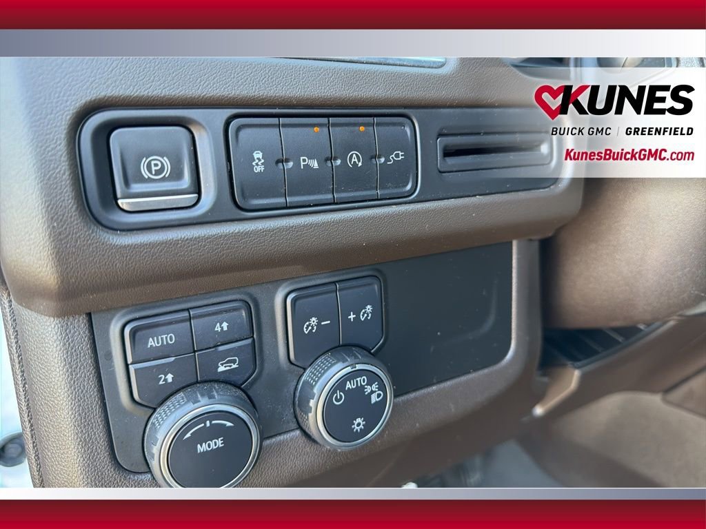 Used 2021 Chevrolet Tahoe LT image 16