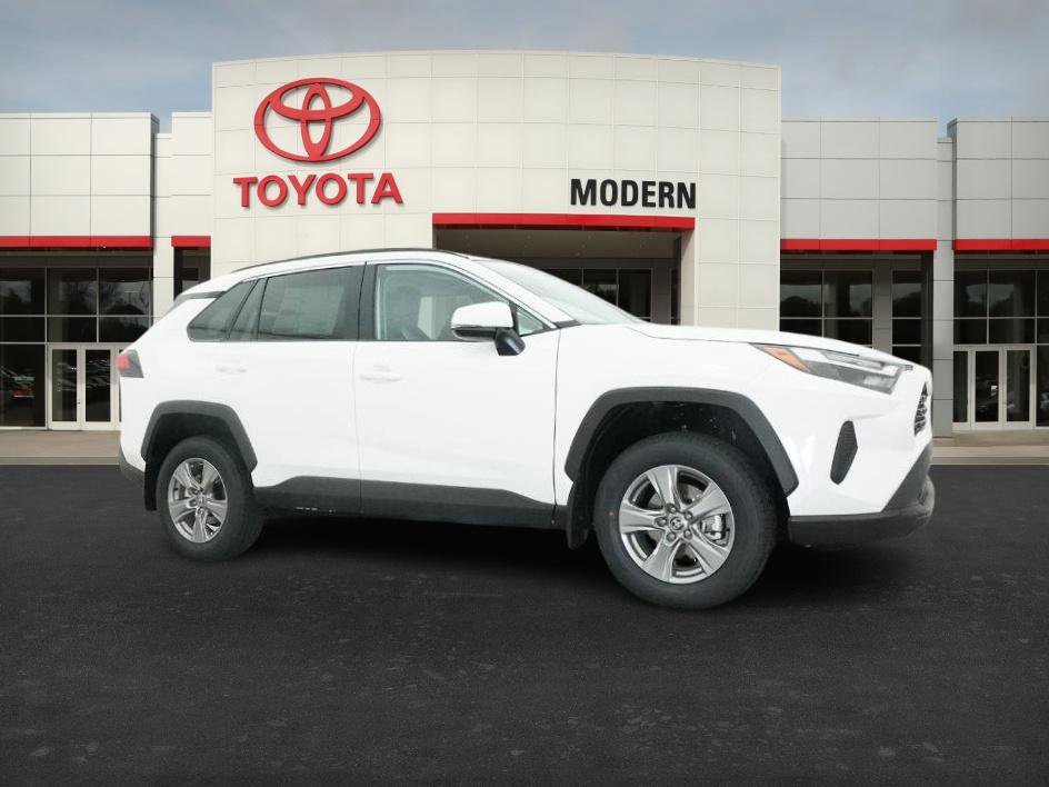 New 2025 Toyota RAV4 XLE image 28