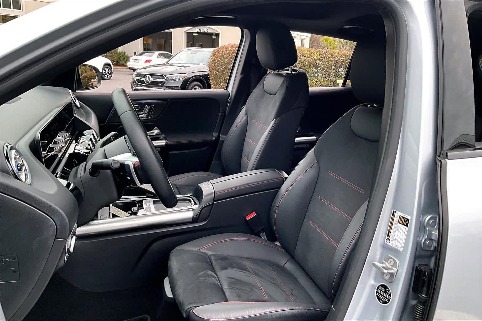 Certified 2025 Mercedes-Benz GLA 250 image 8