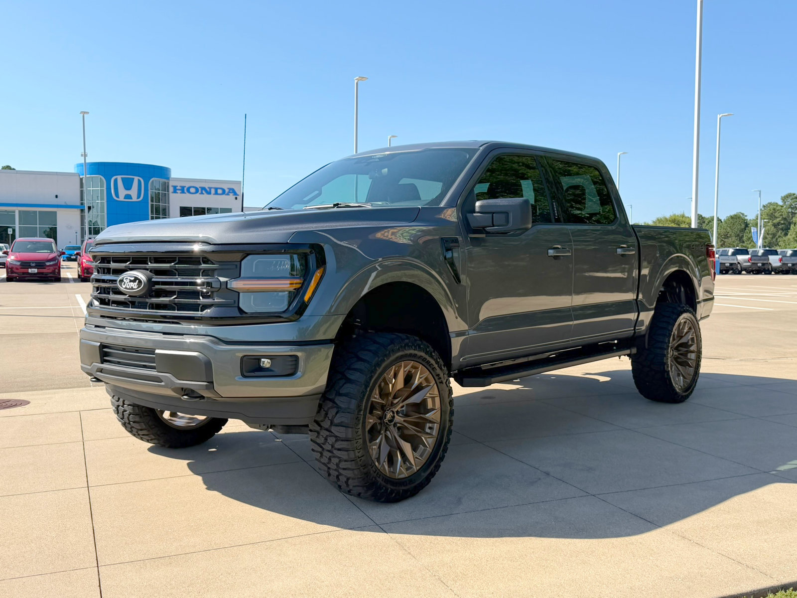 Used 2026 Ford F150 XLT AWD/4WD image 3