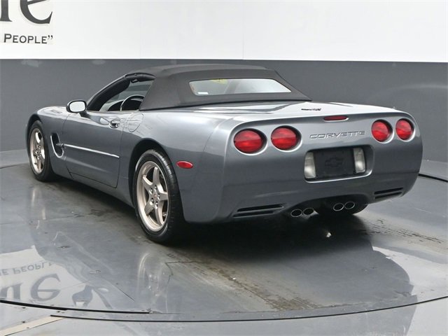 Used 2004 Chevrolet Corvette Convertible w/ Preferred Equipment Group image 28