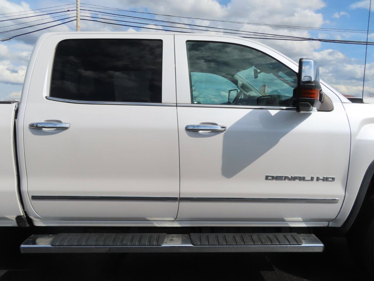Used 2019 GMC Sierra 3500 Denali w/ Duramax Plus Package image 24