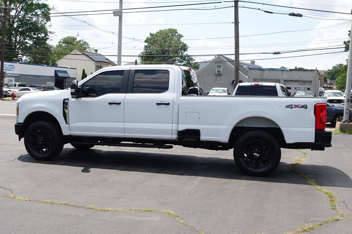 Used 2024 Ford F350 XL w/ XL Off-Road Package AWD/4WD image 2