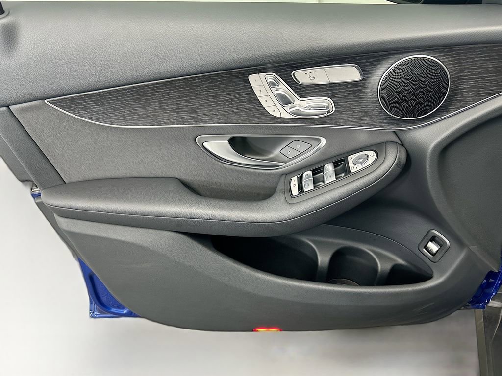 Used 2022 Mercedes-Benz GLC 300 image 22