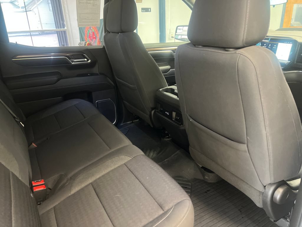Used 2023 Chevrolet Silverado 1500 LT Trail Boss AWD/4WD image 44