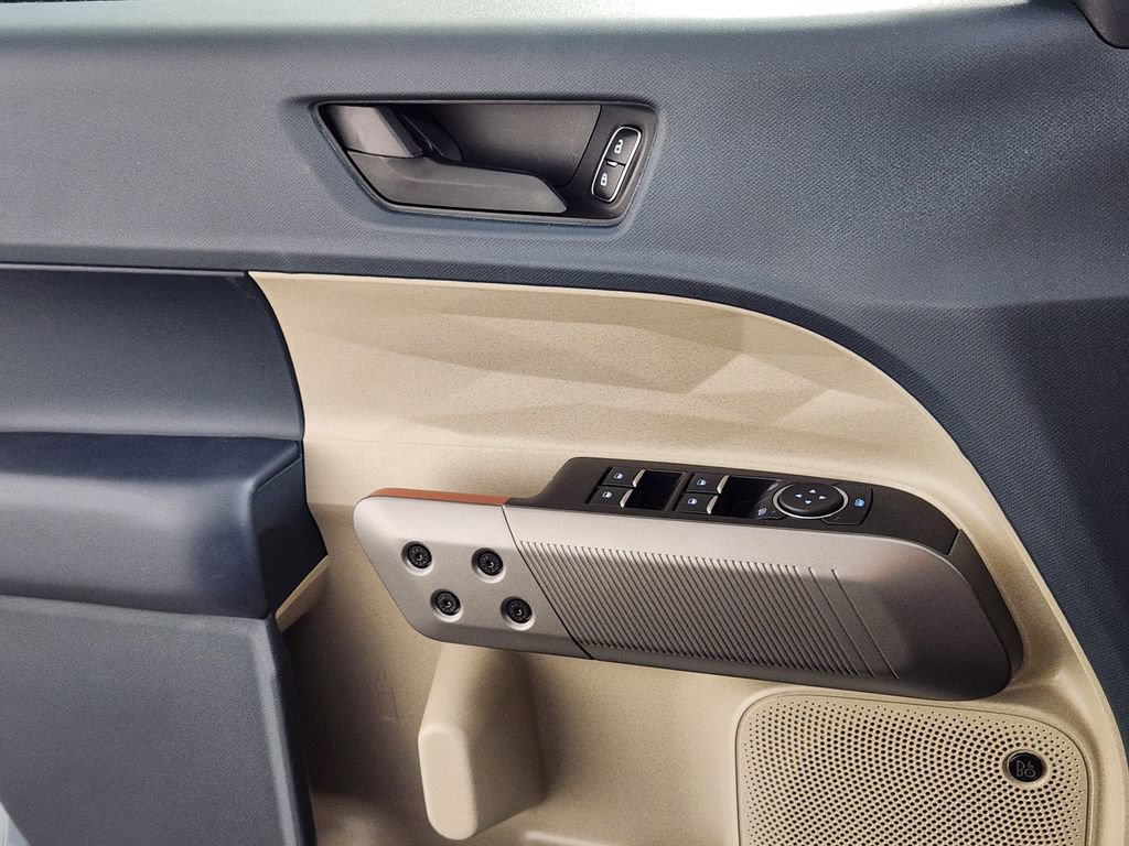 New 2026 Ford Maverick Lariat AWD/4WD image 15