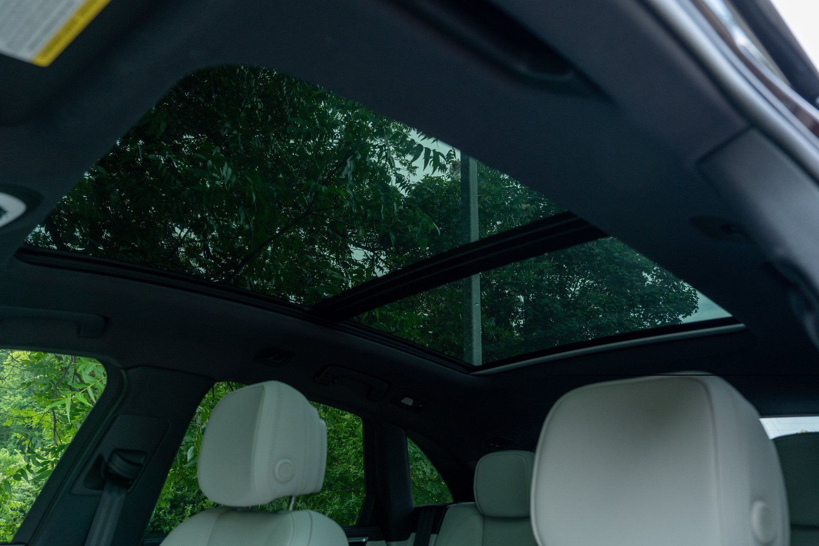 Certified 2026 Porsche Macan AWD/4WD image 31