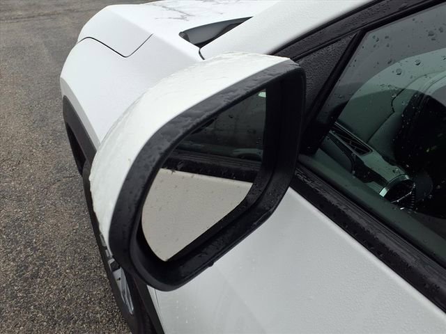 Used 2025 Chevrolet Equinox LT image 47