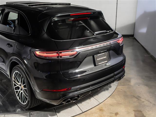 Certified 2020 Porsche Cayenne Coupe AWD/4WD image 33