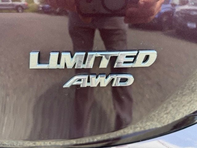 Used 2017 Toyota RAV4 Limited AWD/4WD image 22