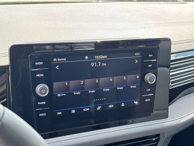 New 2025 Volkswagen Jetta SEL image 18