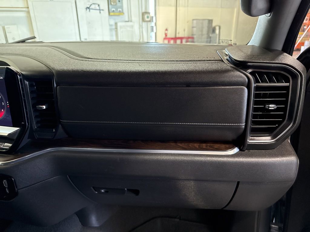 Certified 2024 GMC Sierra 1500 SLT image 12