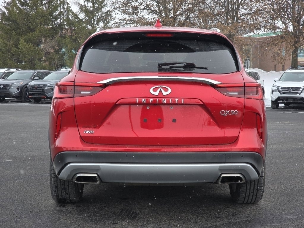 Used 2020 INFINITI QX50 Essential image 13