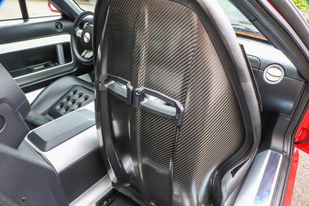 Used 2006 Ford GT RWD image 40