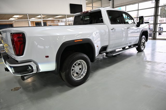 New 2026 GMC Sierra 3500 Denali w/ Denali Reserve Package image 5