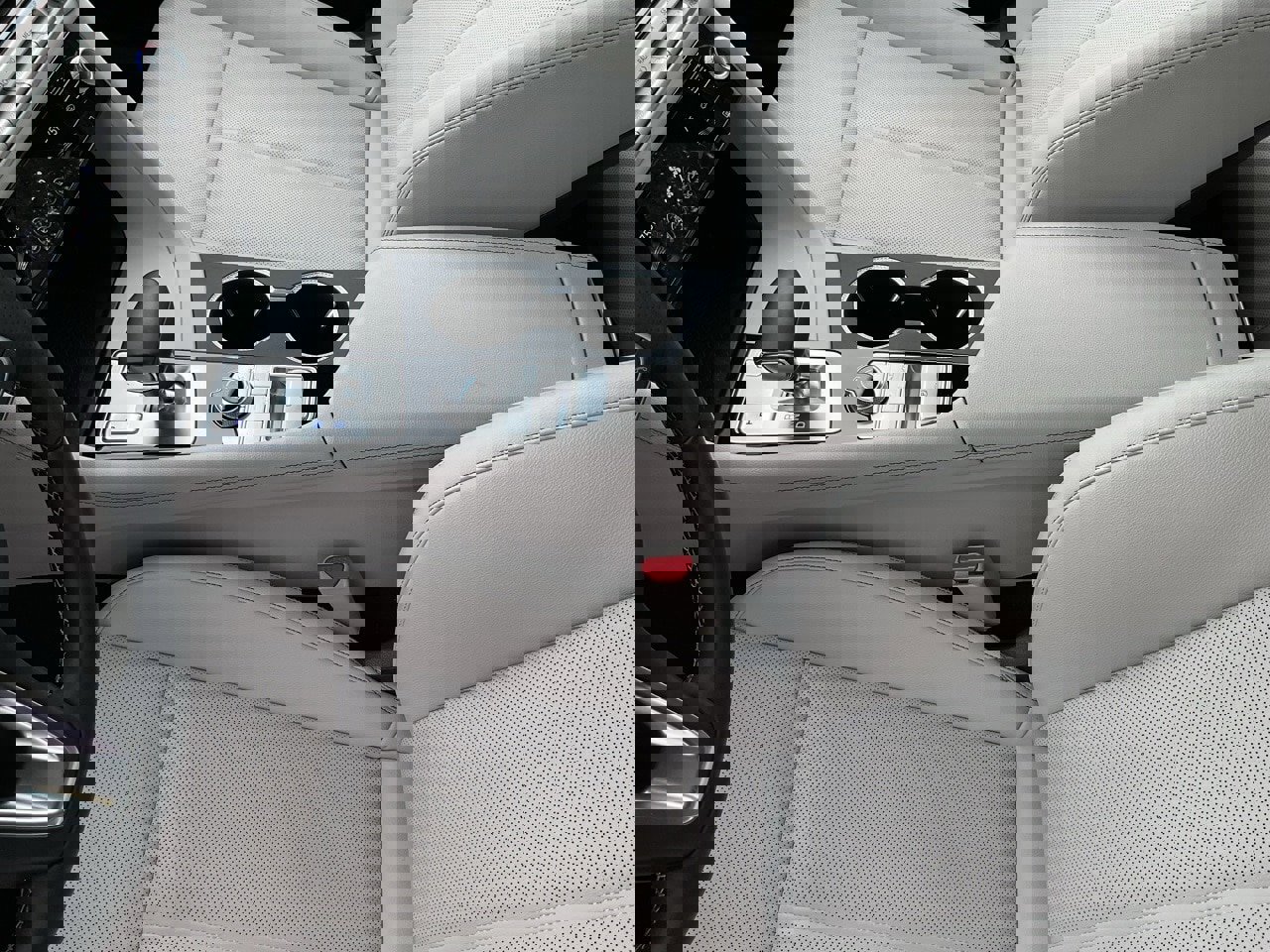 Used 2025 Genesis G70 2.5T image 34