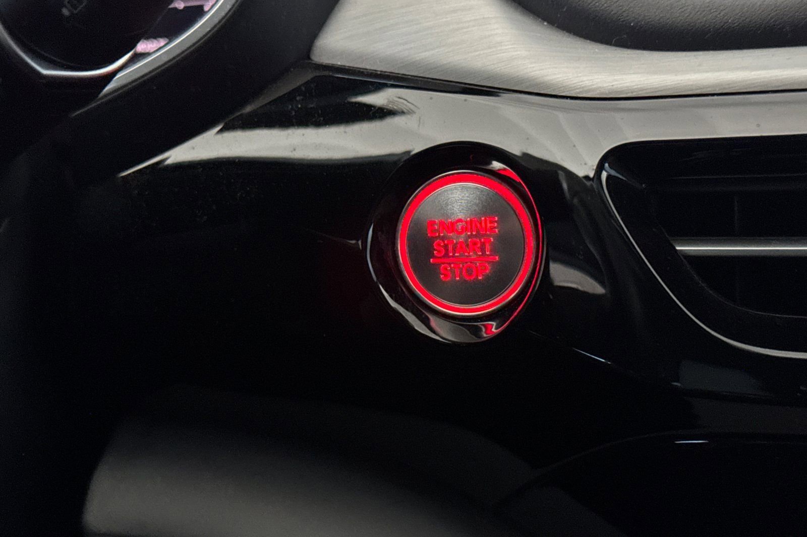 Used 2023 Acura MDX FWD w/ Technology Package image 27