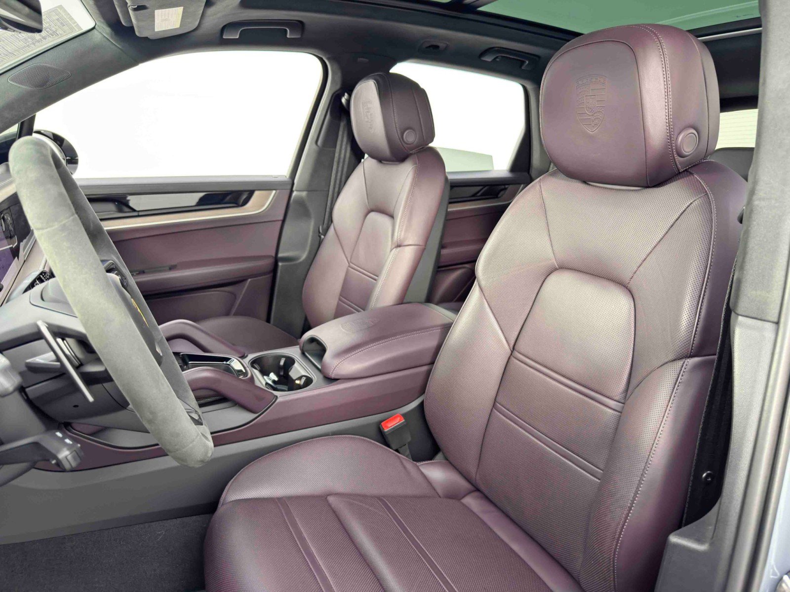 Used 2024 Porsche Cayenne Turbo AWD/4WD image 41